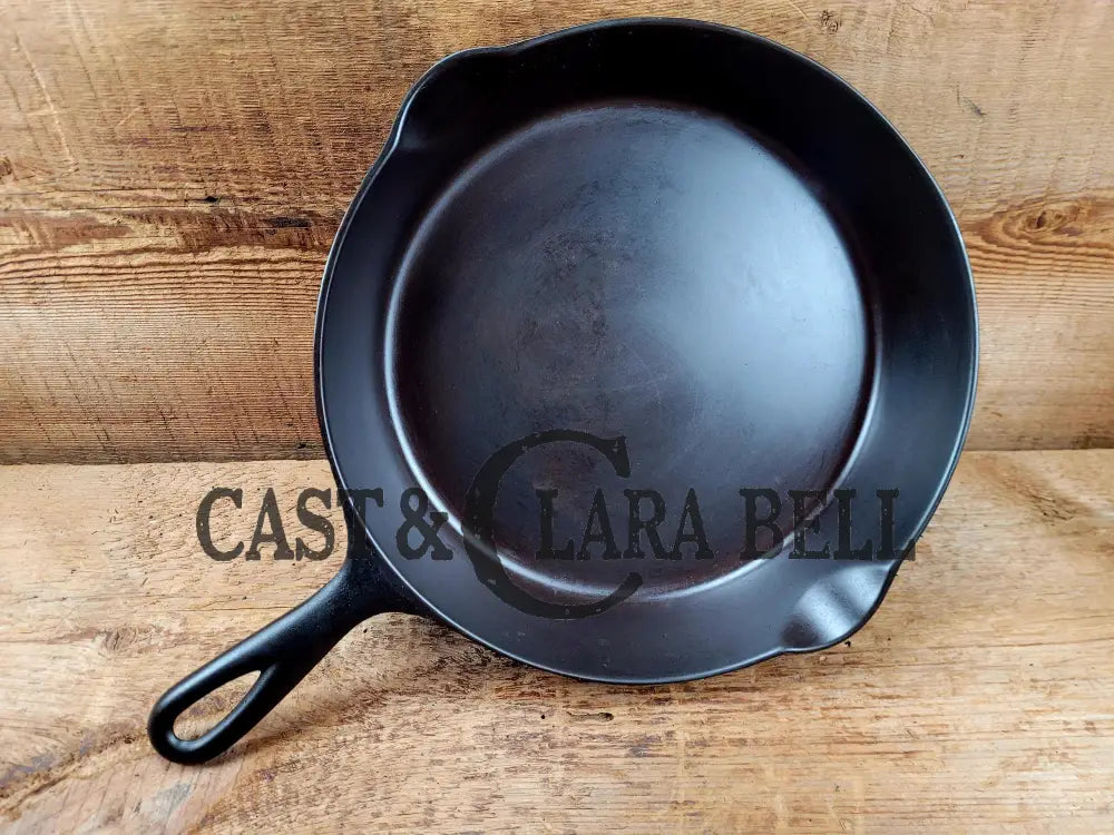 Rare! 1895-1910 2nd Series ERIE #8 (Griswold) w Heat Ring and likely Starfish Makers Mark! Don’t miss this one! Skillet