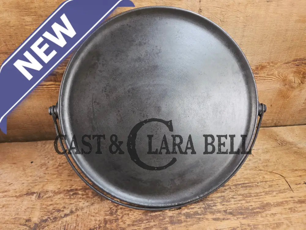 Rare find! 1890βs Griswoldβs Erie #12 Bailed Round Cast Iron Diamond Logo Griddle. Very hard to find! Griddle