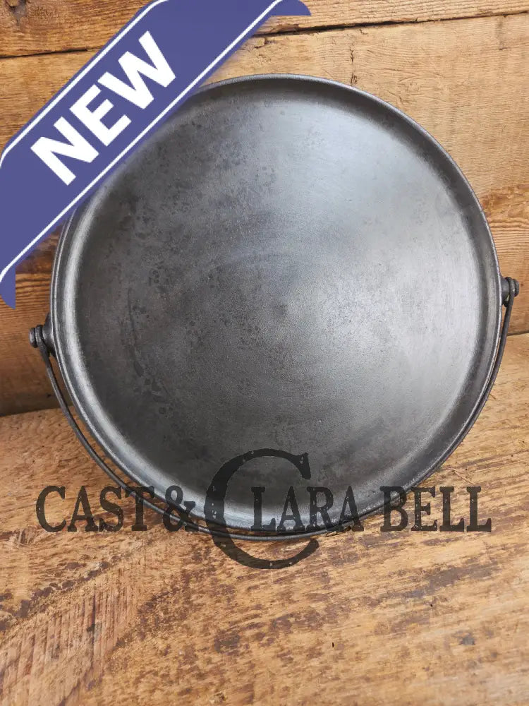 Rare find! 1890βs Griswoldβs Erie #12 Bailed Round Cast Iron Diamond Logo Griddle. Very hard to find! Griddle