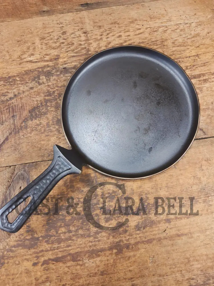 Show Stopper! Custom made Griswold 2028 Hammered Griddle! Made from a reclaimed hard to find Hammered Deep Skillet.