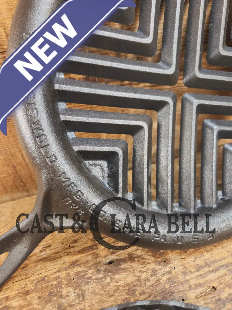 Show stopper! Hard to find Complete Griswold Double Broiler! Amazing piece of Americana! Perfect for searing by the