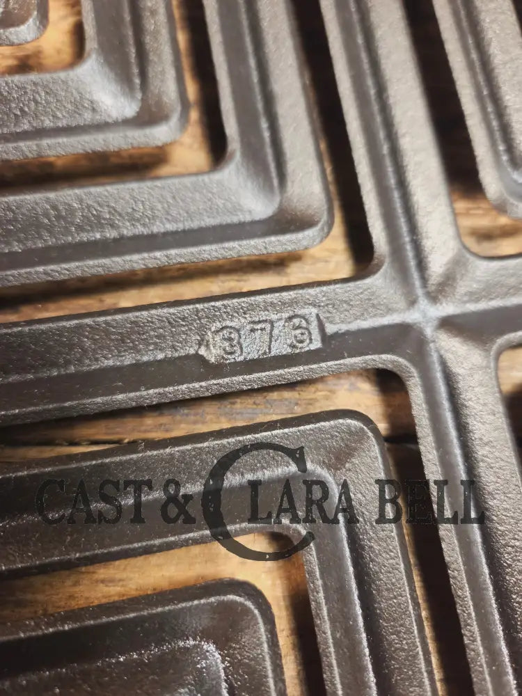 Show stopper! Hard to find Complete Griswold Double Broiler! Amazing piece of Americana! Perfect for searing by the