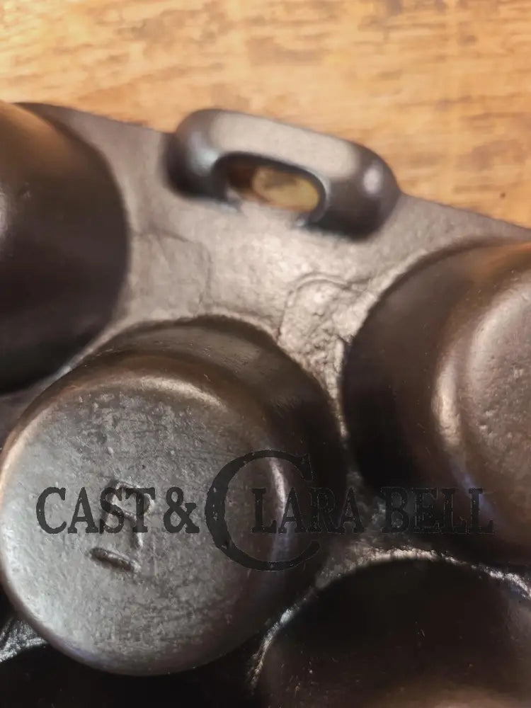 Sleek and elegant! 1930’s Wagner Ware 8 cup Popover Pan 1336 ’R’. Restored and Ready to bake delicious desserts!