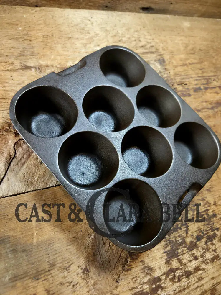 Sleek and elegant! 1930’s Wagner Ware 8 cup Popover Pan 1336 ’R’. Restored and Ready to bake delicious desserts! SC24