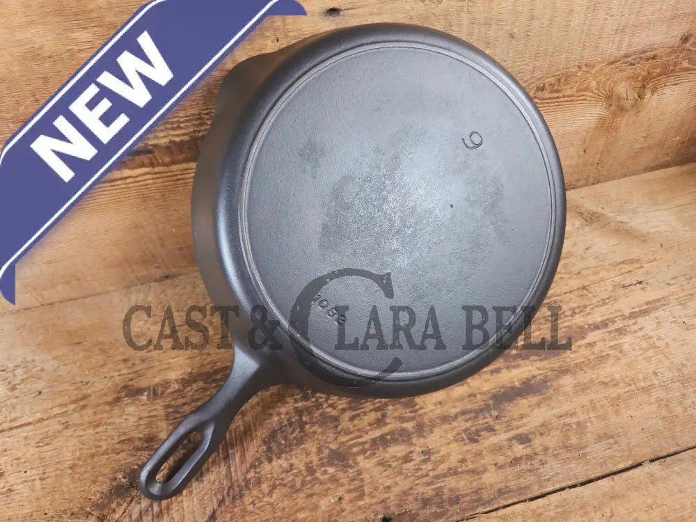 Sleek and Elegant HTF 1940’s Griswold Iron Mountain Series #9 Skillet with Heat Ring 1082 - Skillet