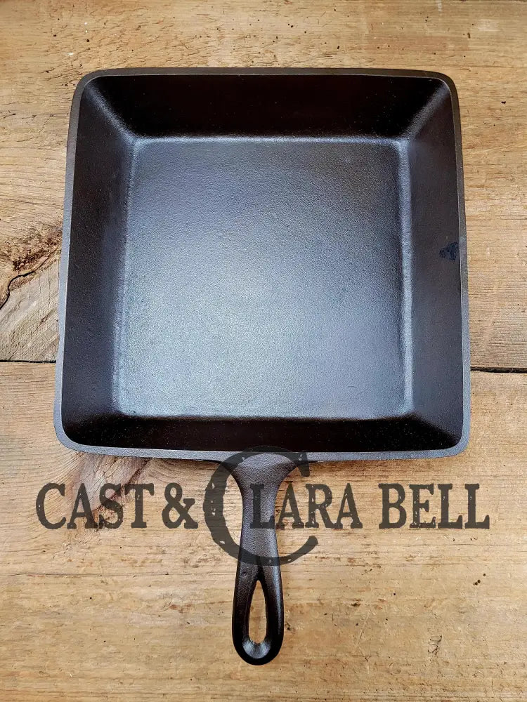 Sleek And Elegant Mid 1900โS Lodge โBlob 2โโ Square Skillet. Versatile Pan For Your