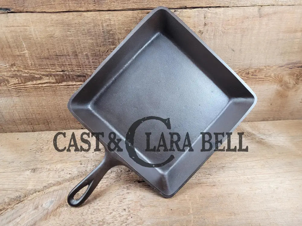 Sleek And Elegant Mid 1900โS Lodge โBlob 2โโ Square Skillet. Versatile Pan For Your