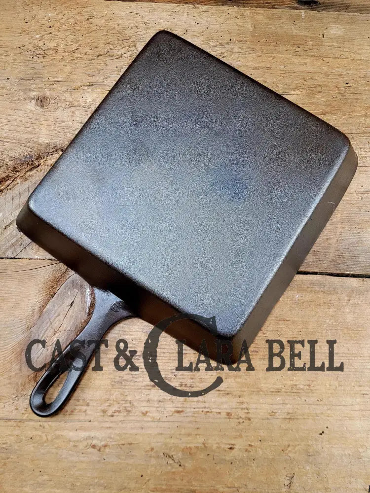 Sleek And Elegant Mid 1900โS Lodge โBlob 2โโ Square Skillet. Versatile Pan For Your