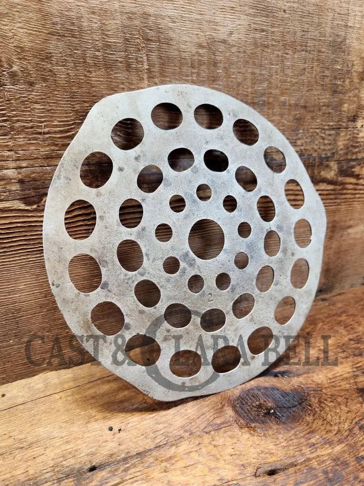 Priced To Sell! (Small Crack) Plated Wagner Ware Drip Drop Trivet For #8 Dutch Oven Ovens & Kettles
