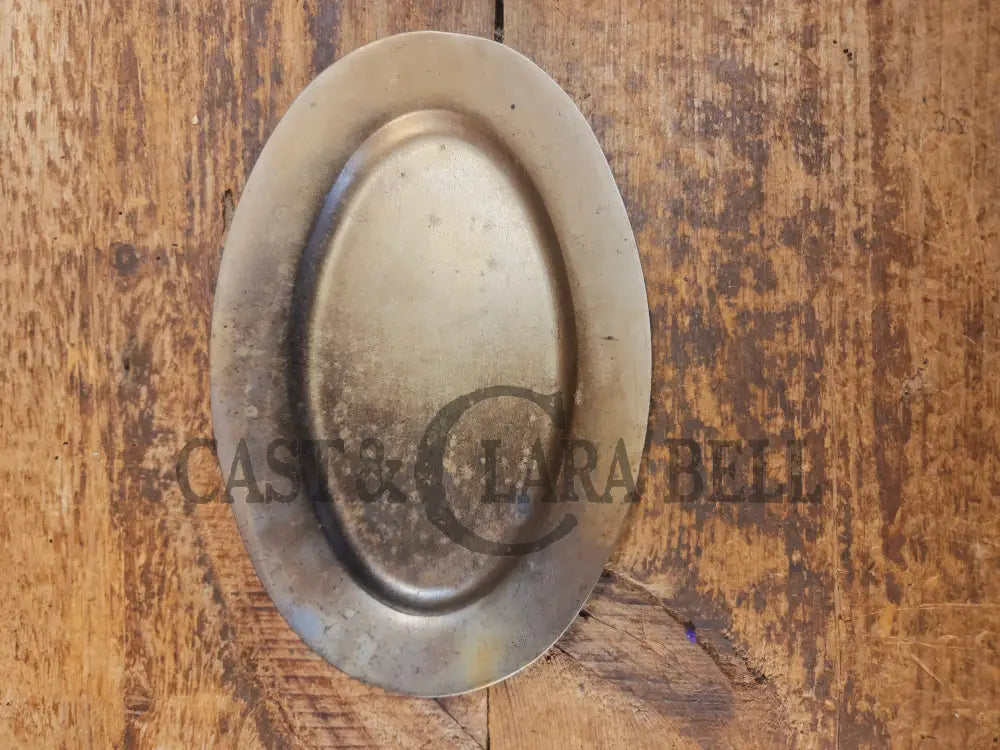 So cool & not common! Griswold #848 ’Steak Platter’. Very cool for the dinner table - Skillet
