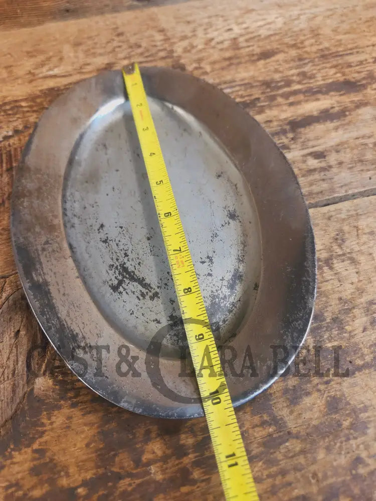 So cool & not common! Griswold #848 βSteak Platterβ. Very cool for the dinner table. - Skillet