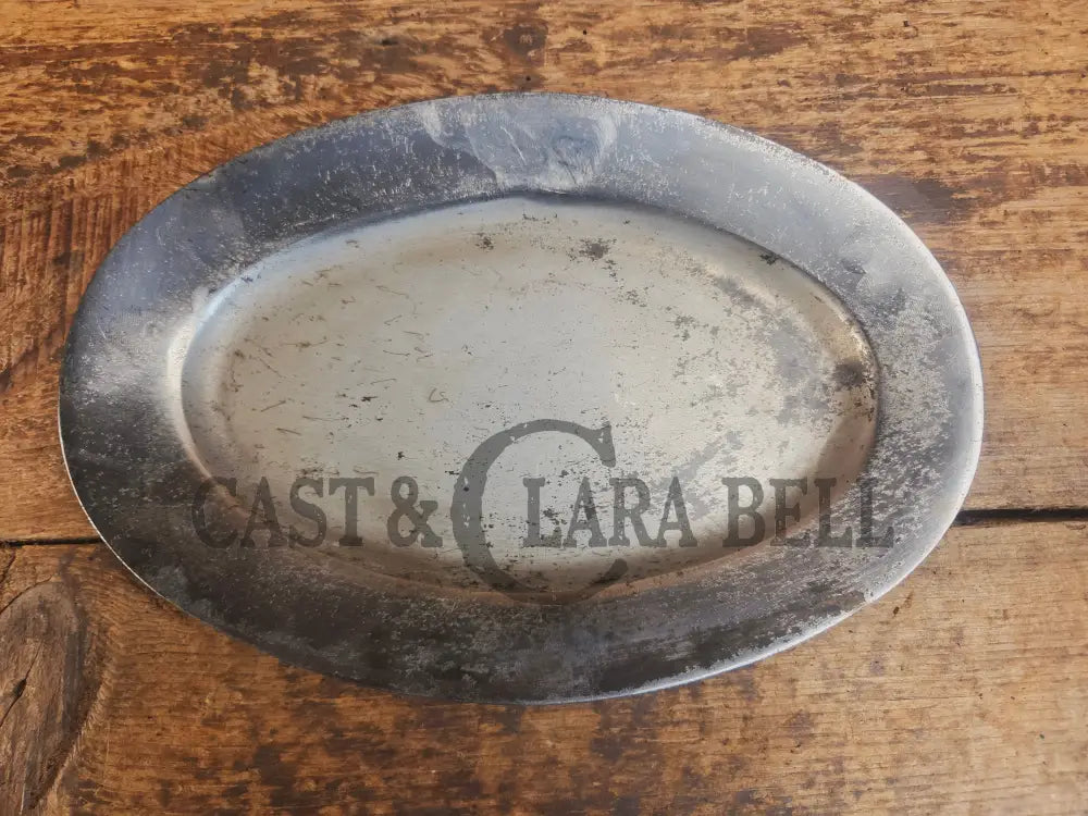 So cool & not common! Griswold #848 βSteak Platterβ. Very cool for the dinner table. - Skillet