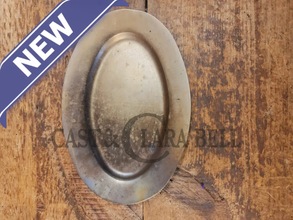 So cool & not common! Griswold #848 ’Steak Platter’. Very cool for the dinner table - Skillet