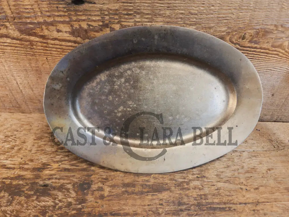 So cool & not common! Griswold #848 ’Steak Platter’. Very cool for the dinner table - Skillet