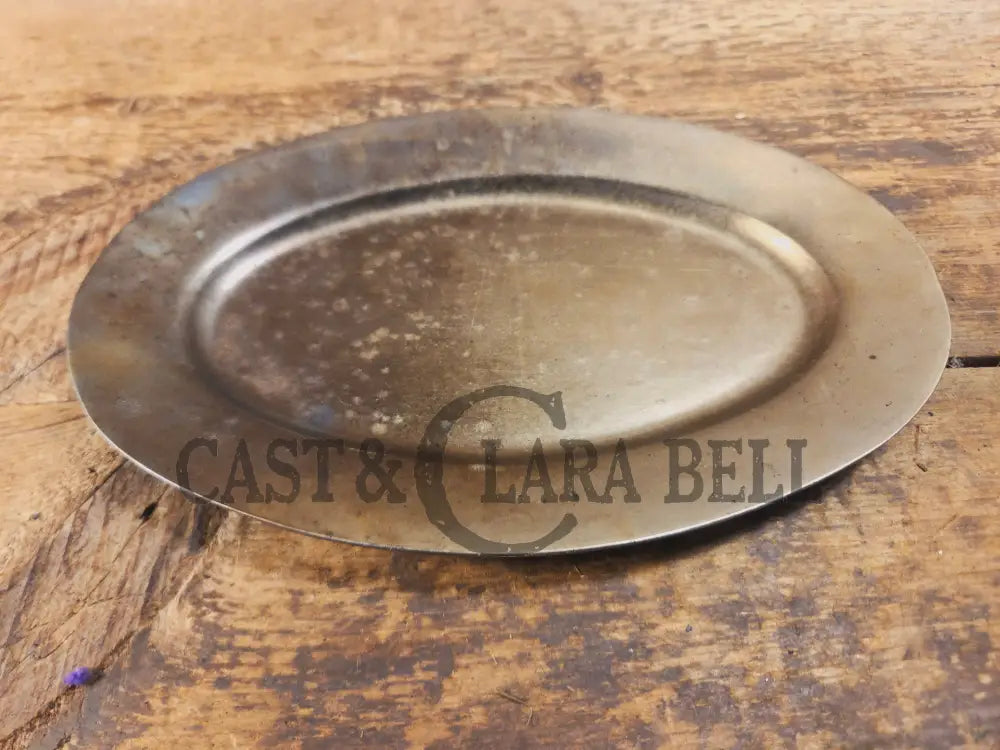 So cool & not common! Griswold #848 ’Steak Platter’. Very cool for the dinner table - Skillet