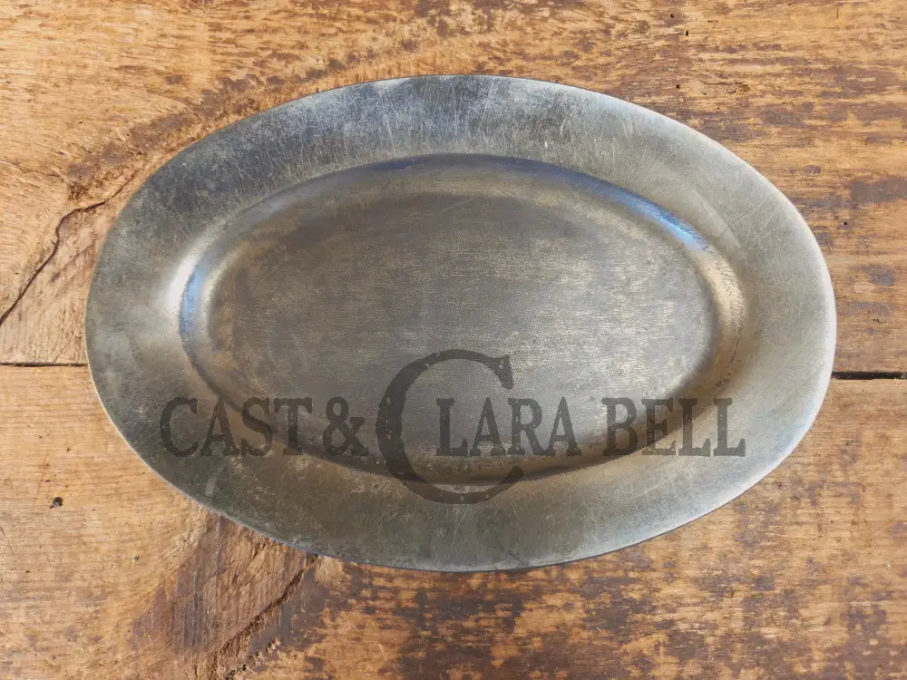So cool & not common! Griswold #848 βSteak Platterβ. Very cool for the dinner table - Skillet