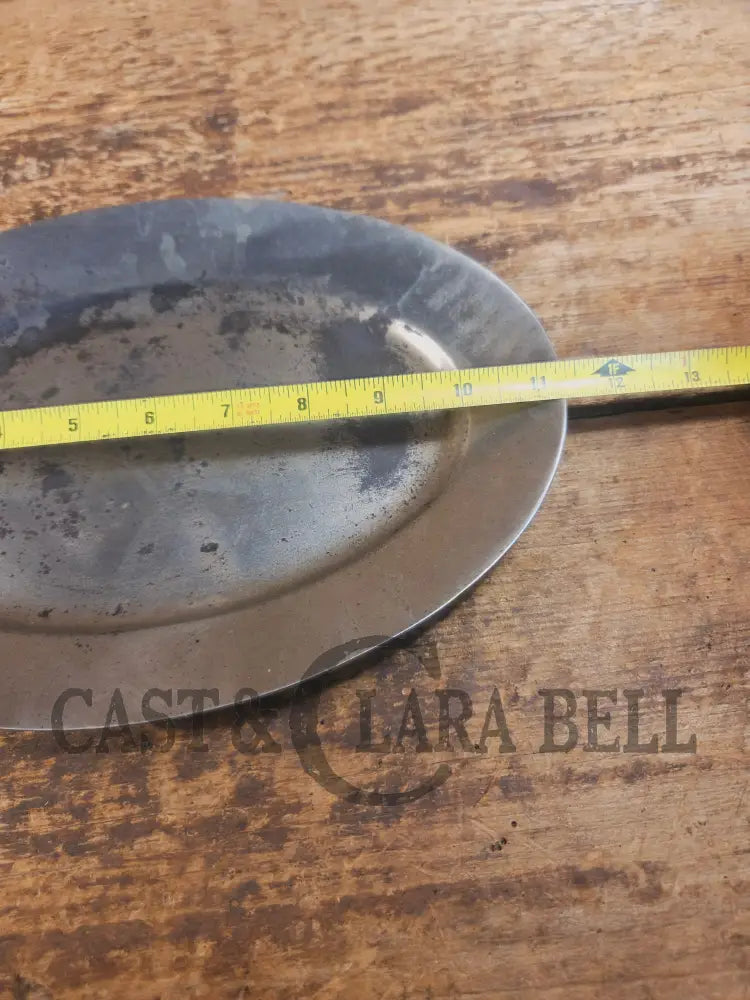 So cool & not common! Griswold #849 Size 9 βSteak Platterβ. Very cool for the dinner table - Skillet