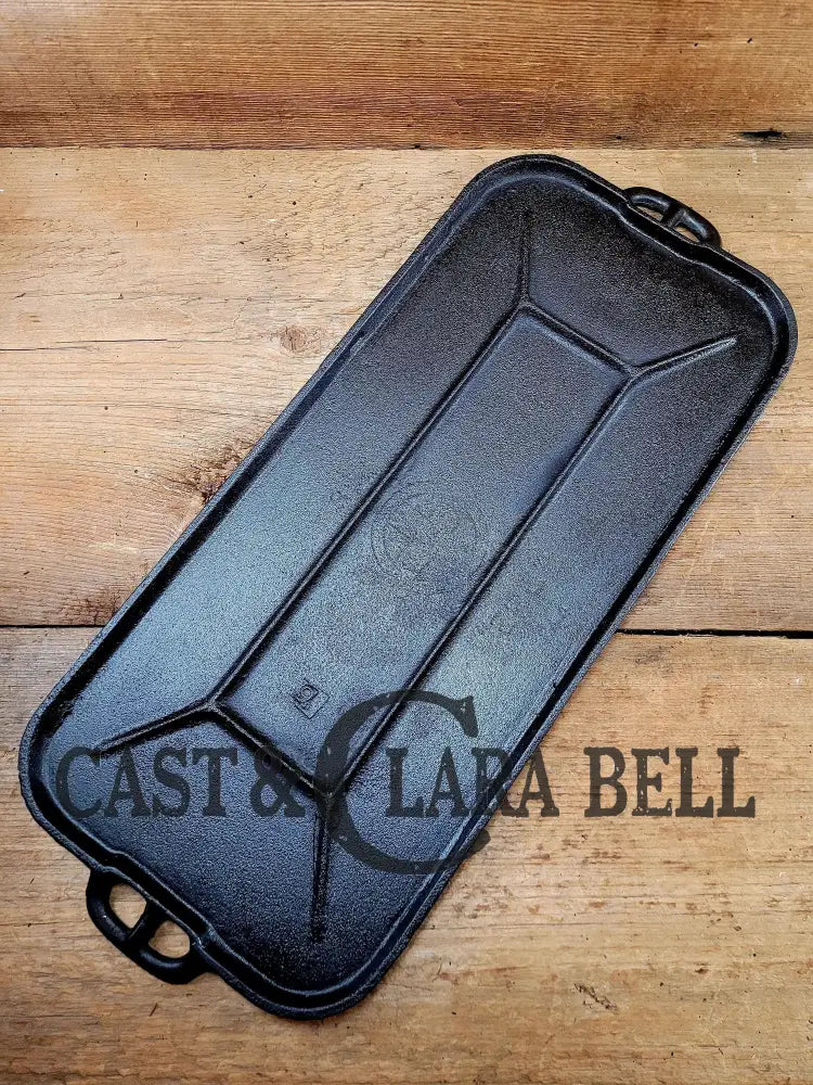 So Elegant & Awesome Blob Makers Mark! 1920βS Griswold #7 Cast Iron Long Griddle Slant Block Logo