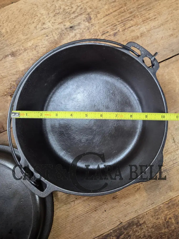 So unique! 1950’s Griswold/Wagner double logo Dutch Oven with Lid 5 Quart Pot. Dutch Ovens Trivets & Kettles