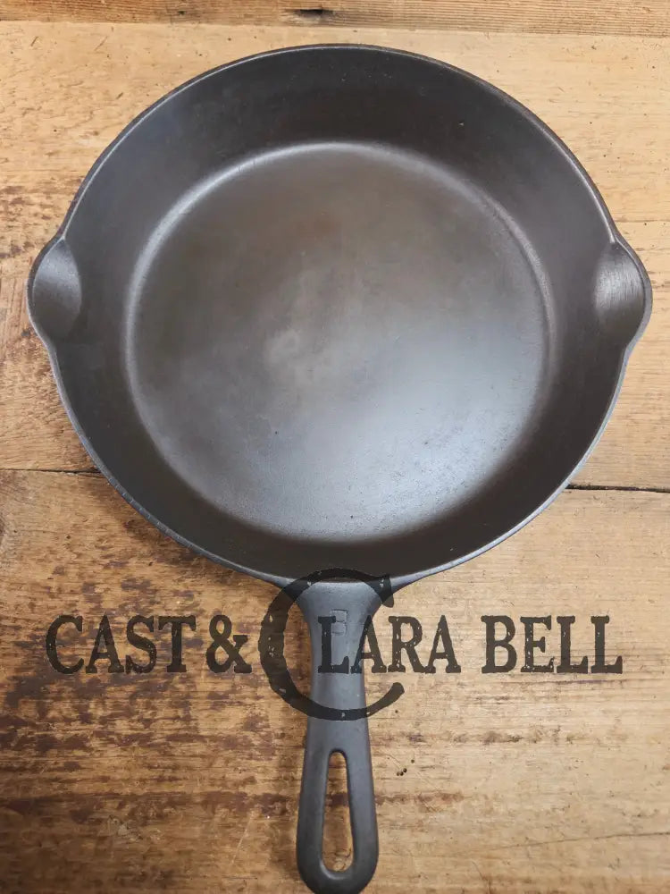 Sought after grooved handle! The Classic Griswold No. 8 Skillet with Small Block Logo 704 Skillet