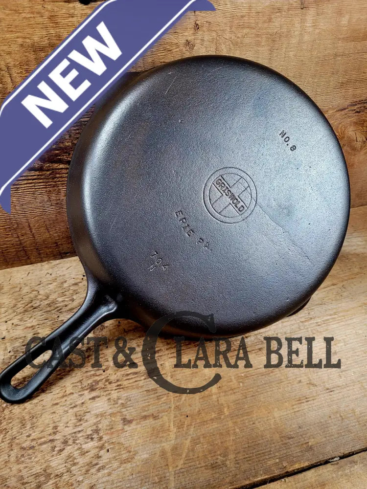 Sought After Grooved Handle! The Classic Griswold No. 8 Skillet With Small Block Logo 704 N.