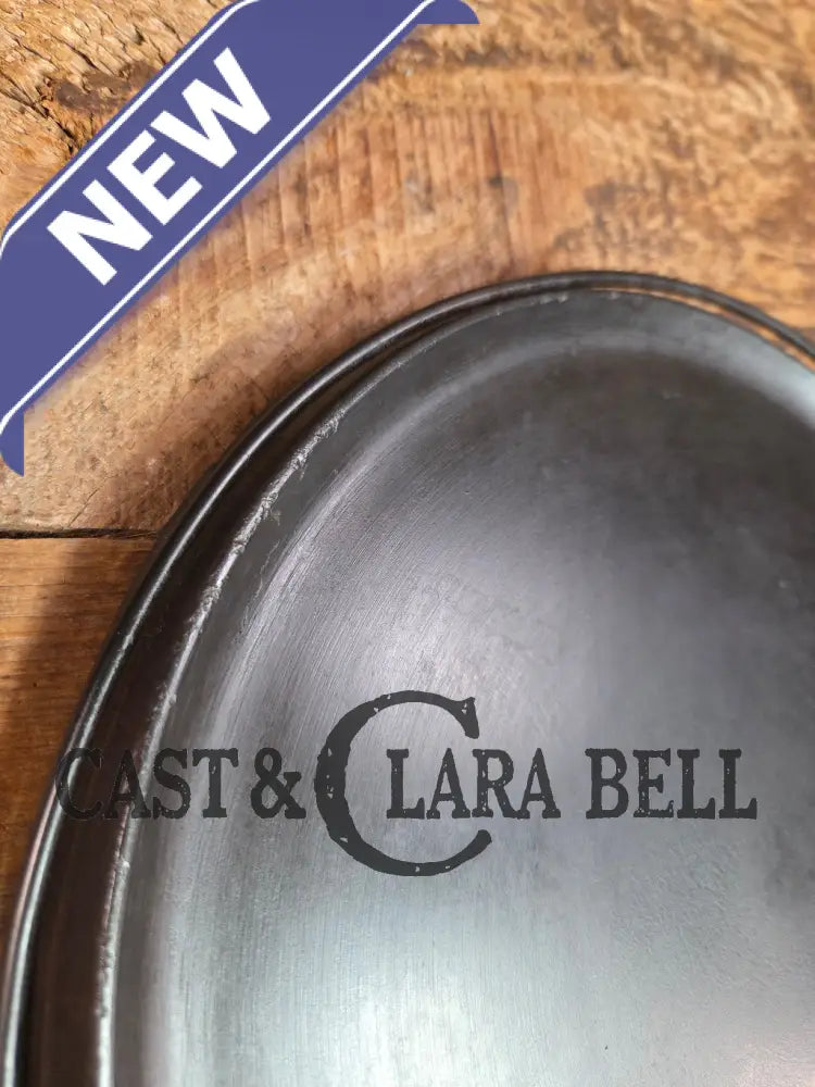 Spectacular and hard to find Griswold ERIE 3rd Series #10 Round Griddle with Bail! You don’t see these often! Griddle