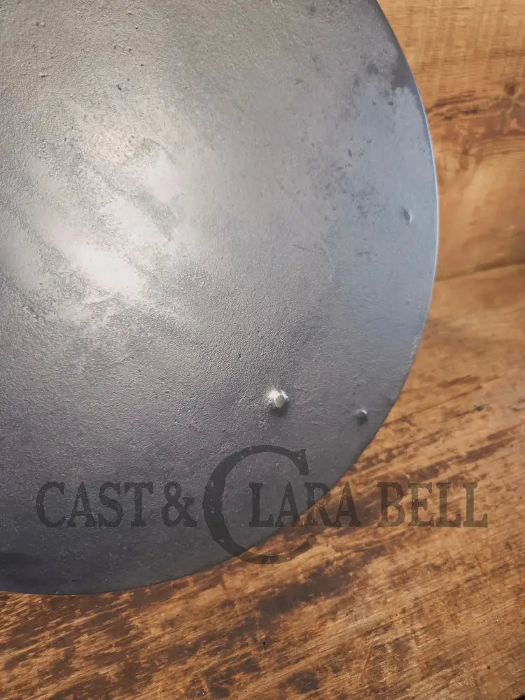 Stunner. Antique gate-marked unknown #10 skillet. Est 1880’s. RIGHT single spout heat ring bottom w/ pointy handle