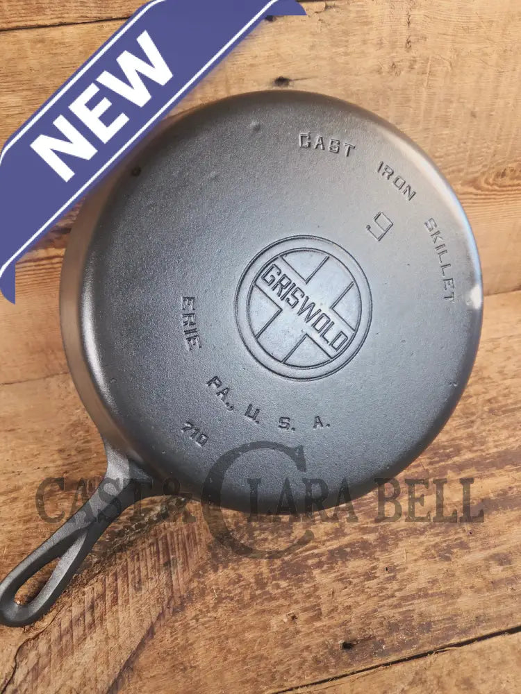 Stunner. Griswold #9 Skillet with Large Block Logo and Smooth Bottom 710 - Skillet