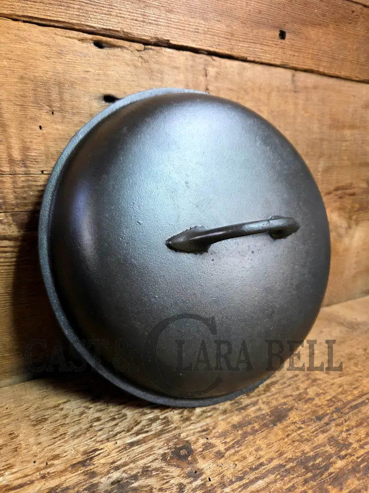 Stunning! 1930βs Favorite Piqua Ware #8 Dutch Oven with matching lid. Smiley Logo. Dutch Ovens Trivets & Kettles
