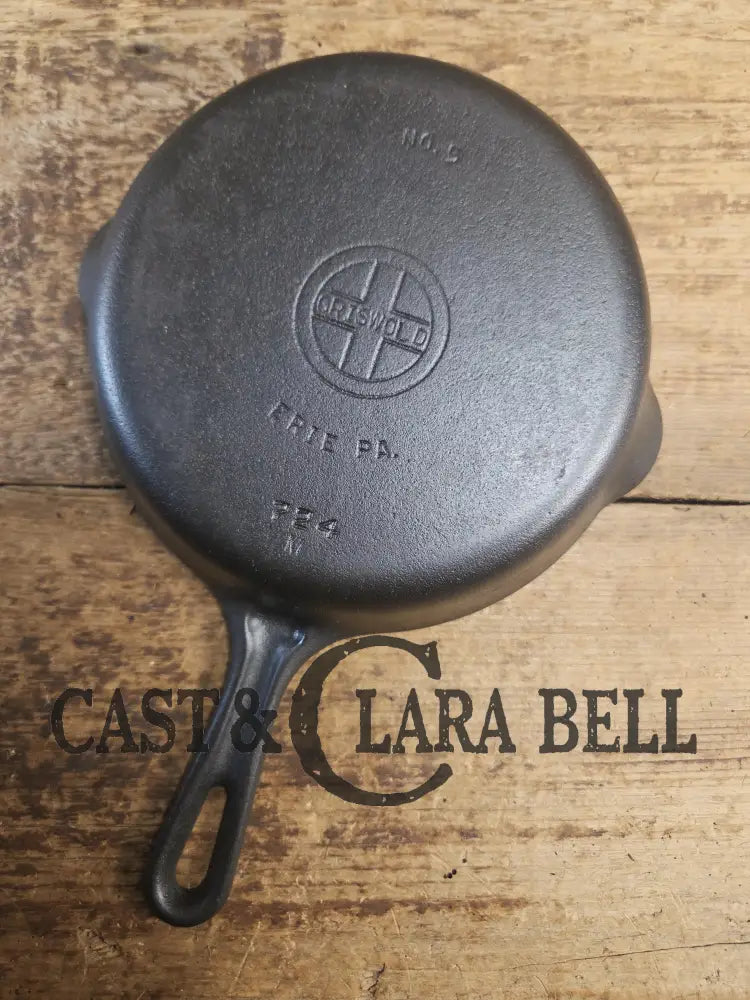 Super handy 1930’s Griswold No. 5 Saute Skillet Small Logo Grooved Handle Smooth Bottom 724 M. Restored and Ready to