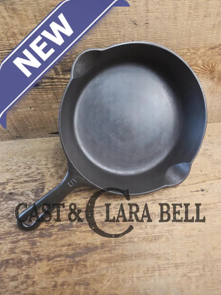Super handy 1930’s Griswold No. 5 Saute Skillet Small Logo Grooved Handle Smooth Bottom 724 M. Restored and Ready to