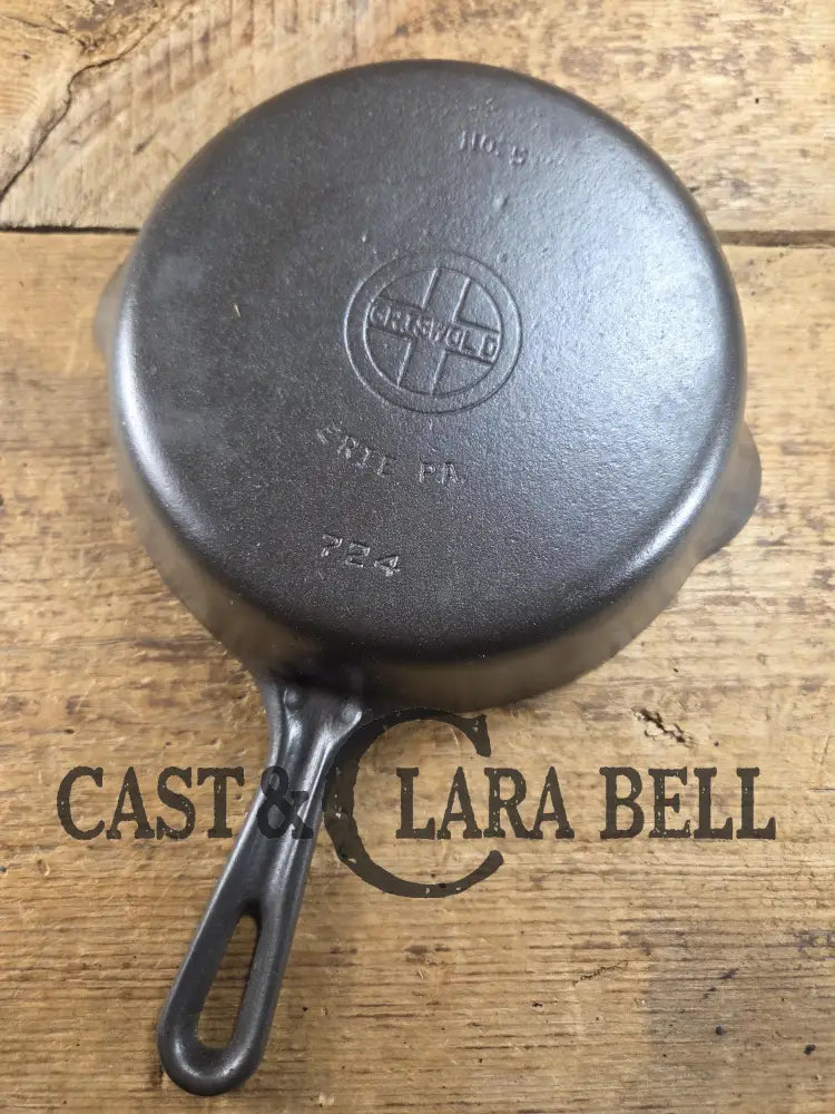 Super handy 1930’s Griswold No. 5 Saute Skillet Small Logo Grooved Handle Smooth Bottom 724. Restored and Ready to Use!