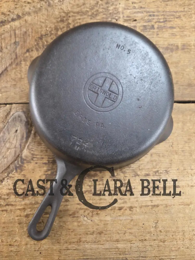 Super handy 1930’s Griswold No. 5 Saute Skillet Small Logo Smooth Bottom 724 M. Restored and Ready to Use! Skillet