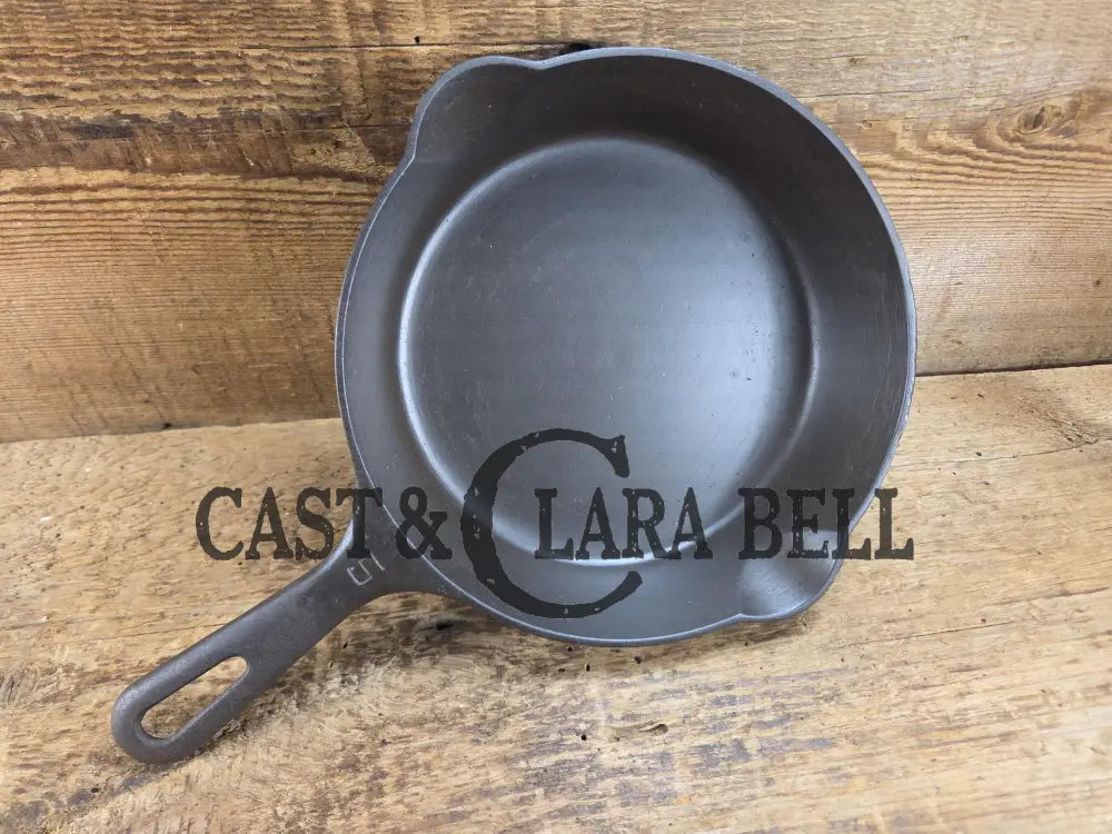 Super handy 1930’s Griswold No. 5 Saute Skillet Small Logo Smooth Bottom 724 M. Restored and Ready to Use! Skillet