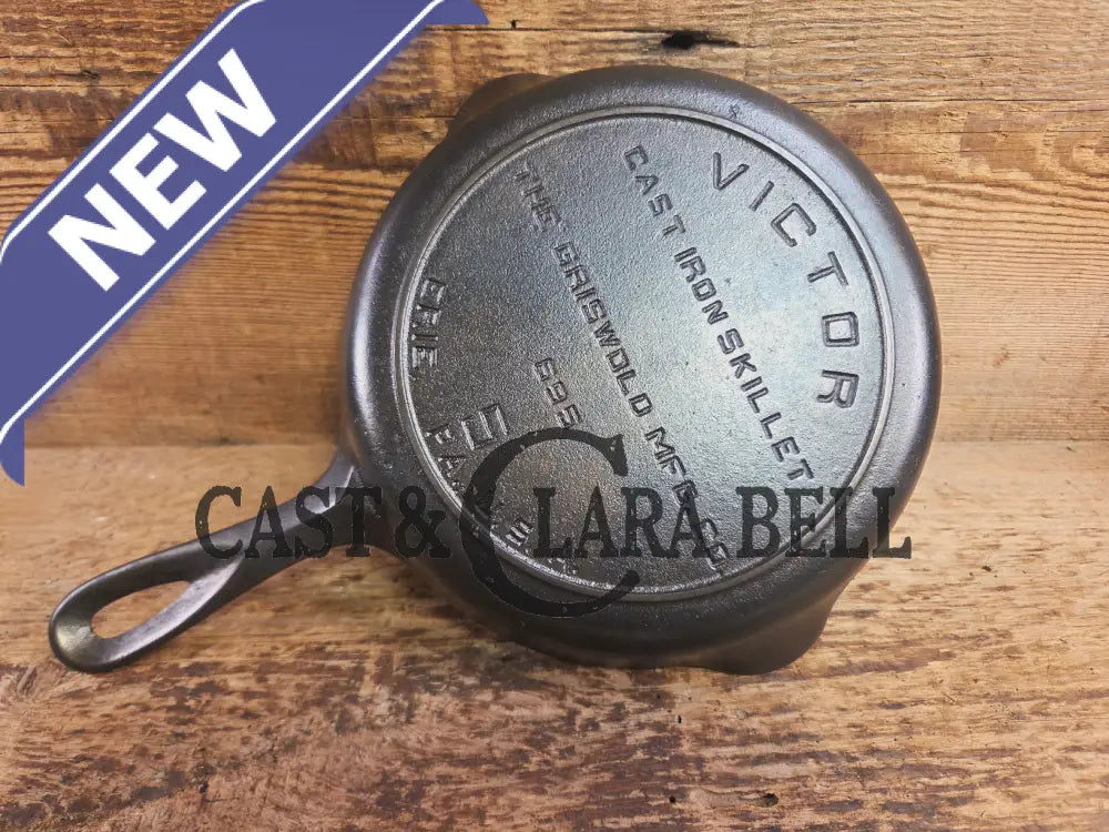 Super hard to find!! Gorgeous 1920βs Griswoldβs Victor #5 Skillet with Heat Ring Fully Marked 695. Skillet