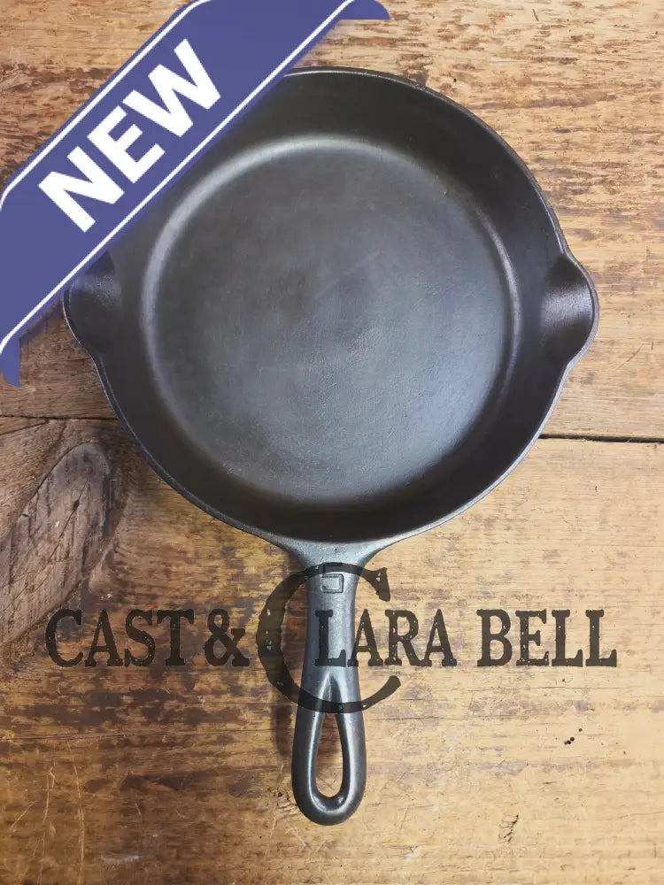 Super hard to find!! Gorgeous 1920βs Griswoldβs Victor #5 Skillet with Heat Ring Fully Marked 695. Skillet