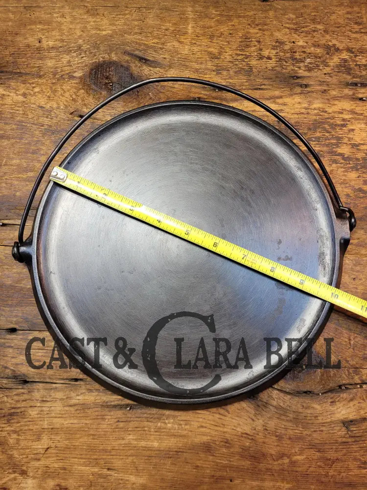 Super Unique And Tough To Find!! Early 1920βS Gorgeous Griswold #10 Round Griddle With Bail