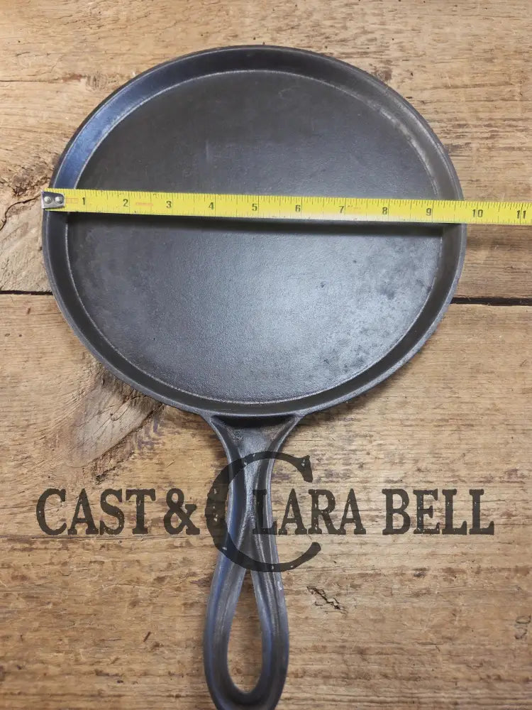 Super unique! Late 1800’s antique Gate marked Round Cast Iron Stove Eye Griddle. Elegant & hard working. Cool raised