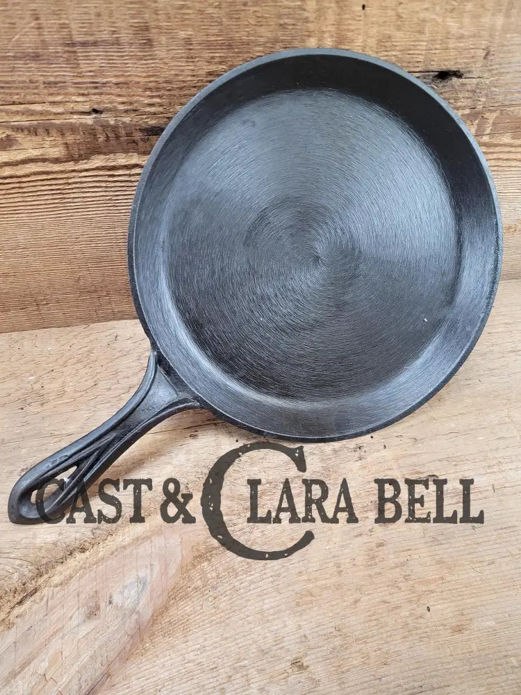 Sweet 1800โS Antique #7 Round โSnackโ Griddle With Gate Mark And Raised 7 J Hp! Perfect Size