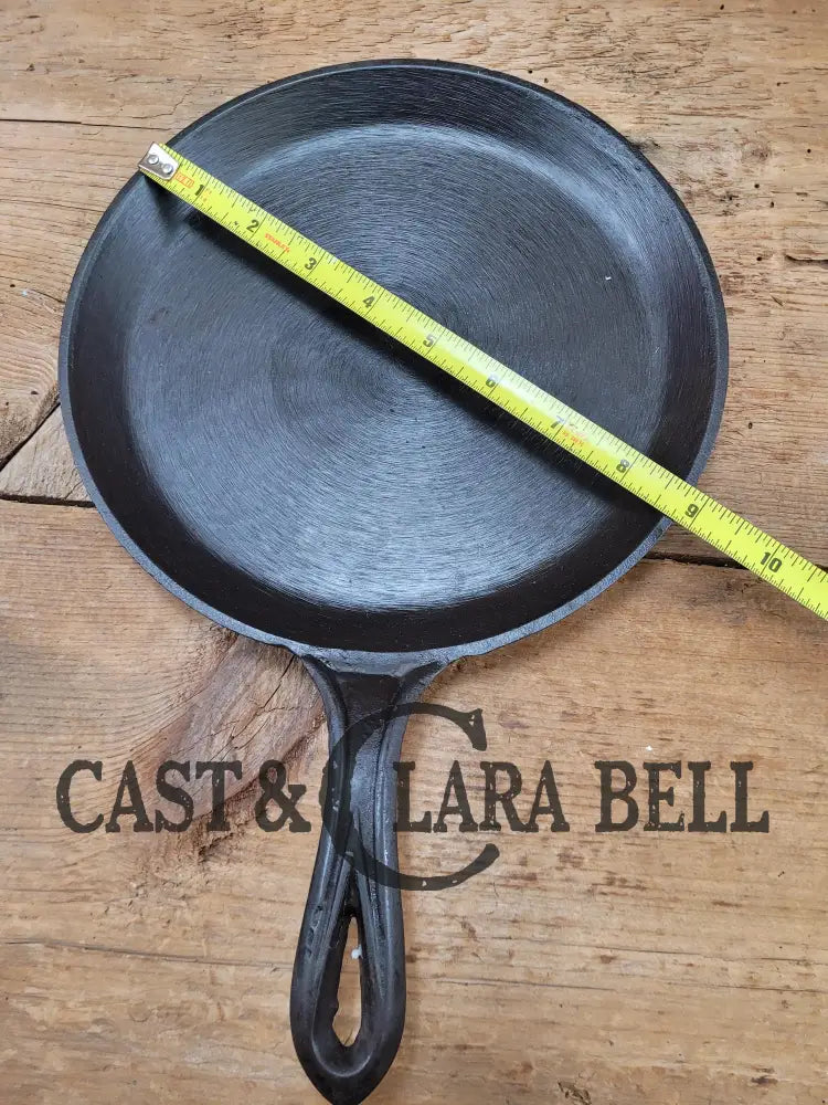 Sweet 1800โS Antique #7 Round โSnackโ Griddle With Gate Mark And Raised 7 J Hp! Perfect Size