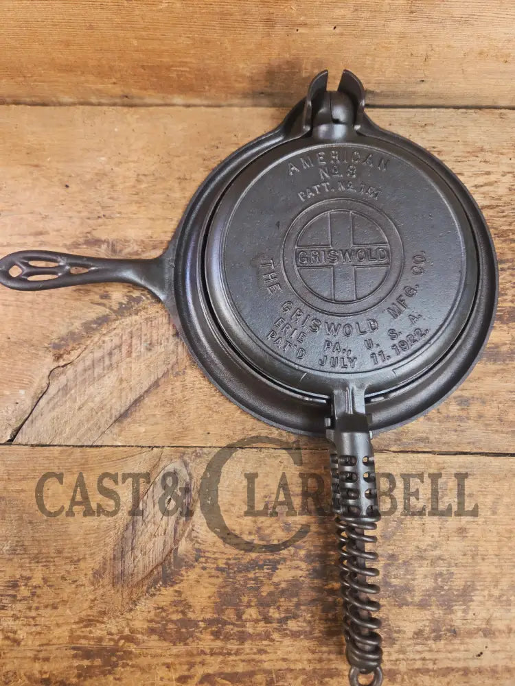 The BEST gift idea! Gorgeous Griswold #8 Cast Waffle Iron #151/151 Low base Fully Restored and Seasoned! - Waffle Iron