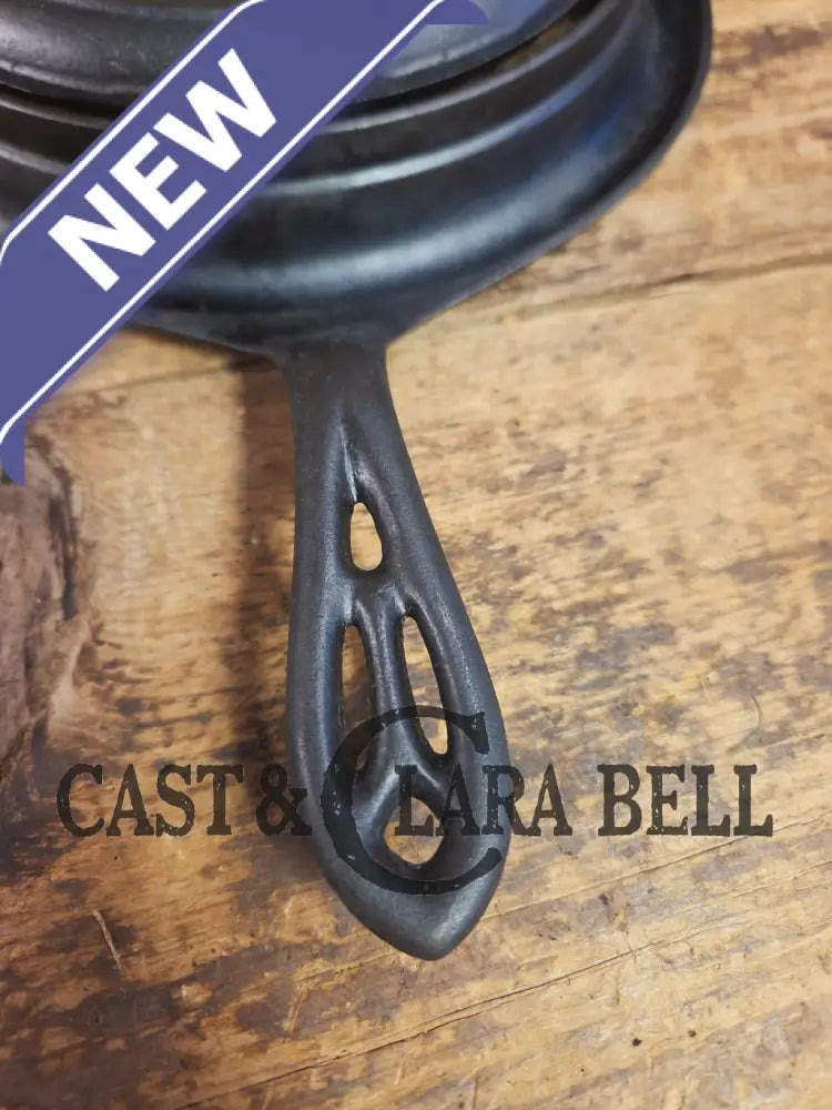 The BEST gift idea! Gorgeous Griswold #8 Cast Waffle Iron #151/151 Low base Fully Restored and Seasoned! Waffle Iron