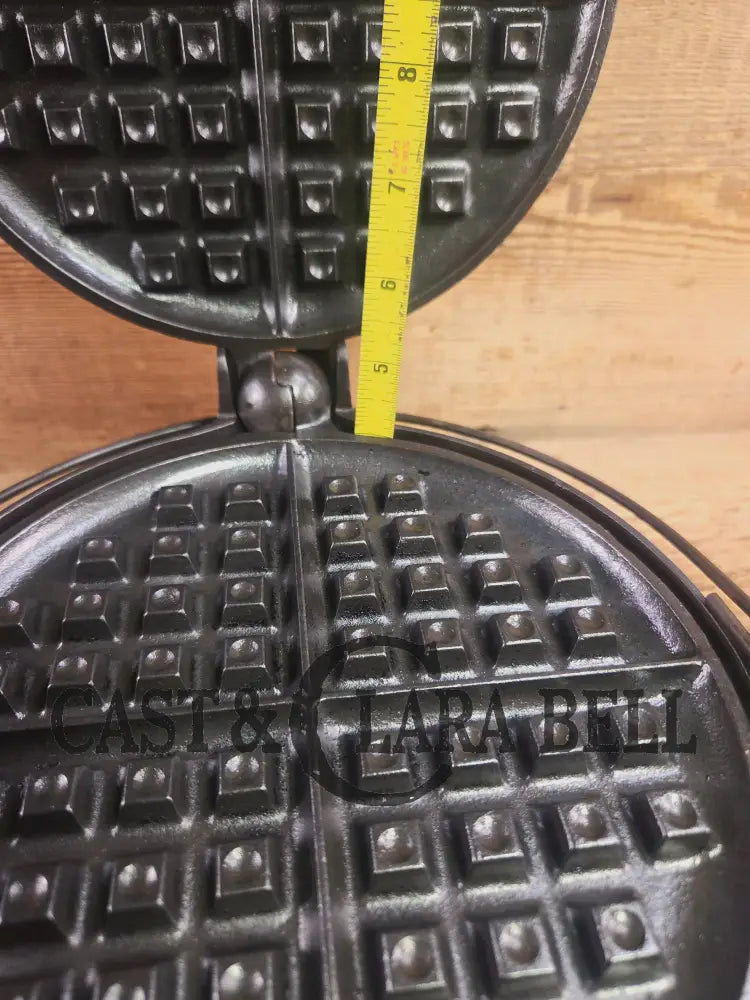 The BEST gift idea! Griswold #8 Cast Waffle Iron #151/151 Tall Base!! Ready to make Crispy Waffles! Waffle Iron