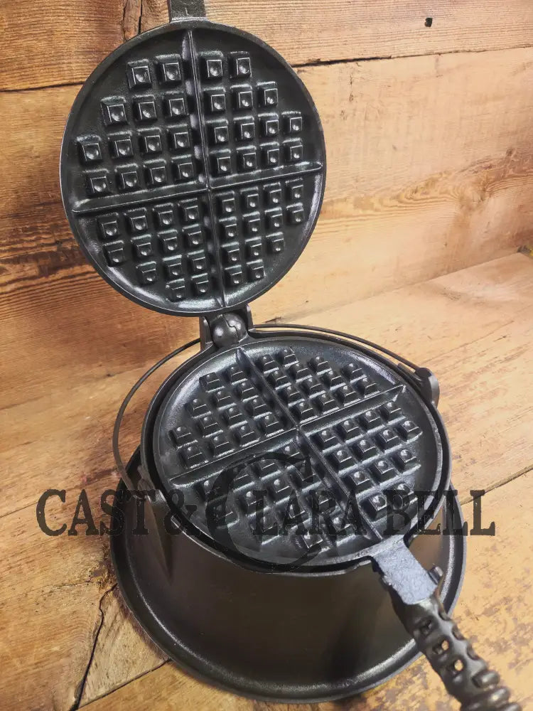 The BEST gift idea! Griswold #8 Cast Waffle Iron #151/151 Tall Base!! Ready to make Crispy Waffles! Waffle Iron