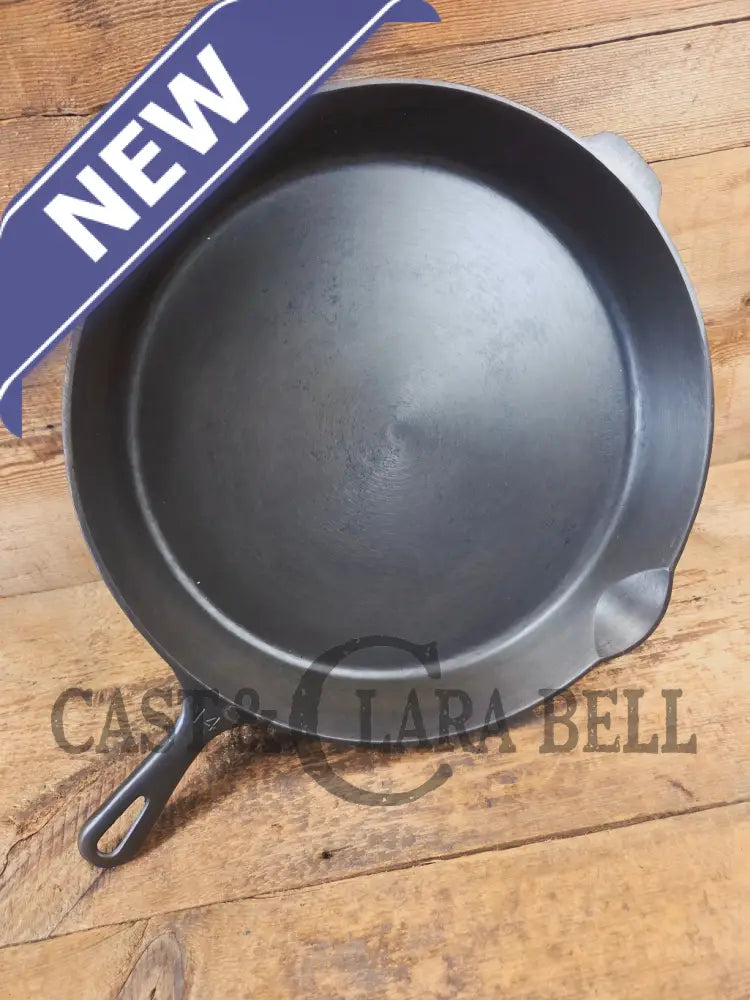 The biggest handled skillet made by Wagner with a Griswold pattern! Huge Wagner #14 Cast Iron Skillet 15 1/4 Inches
