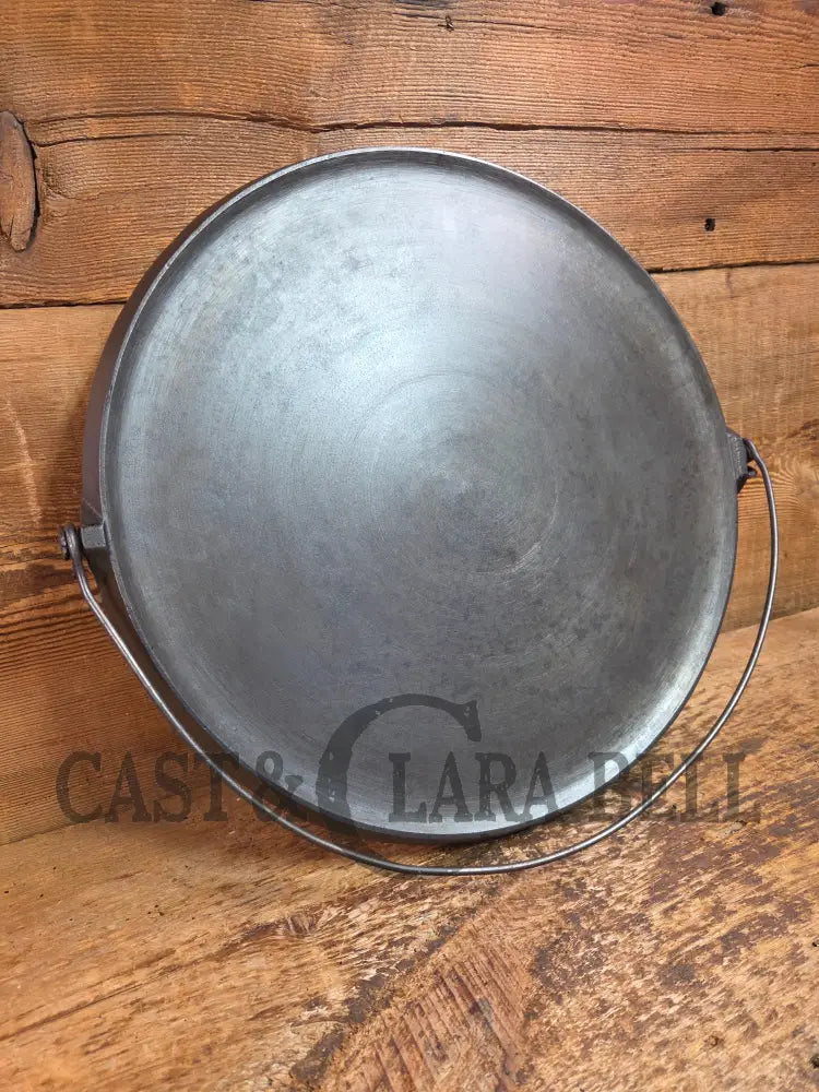 The BIGGEST you can buy! HTF 1920βs Griswold No. 14 Round Griddle with Bail. Block Logo #618. Ready to make pizzas by