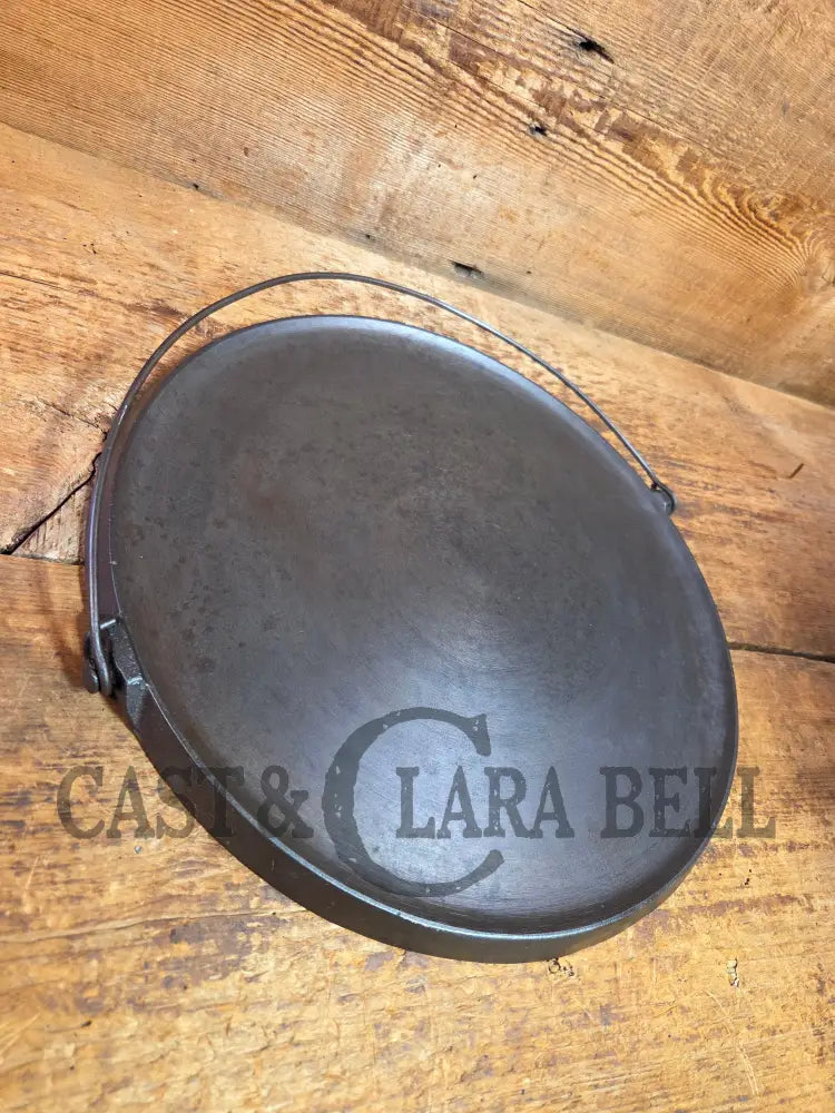 The BIGGEST you can buy! HTF 1920βs Griswold No. 14 Round Griddle with Bail. Block Logo #618. Ready to make pizzas by