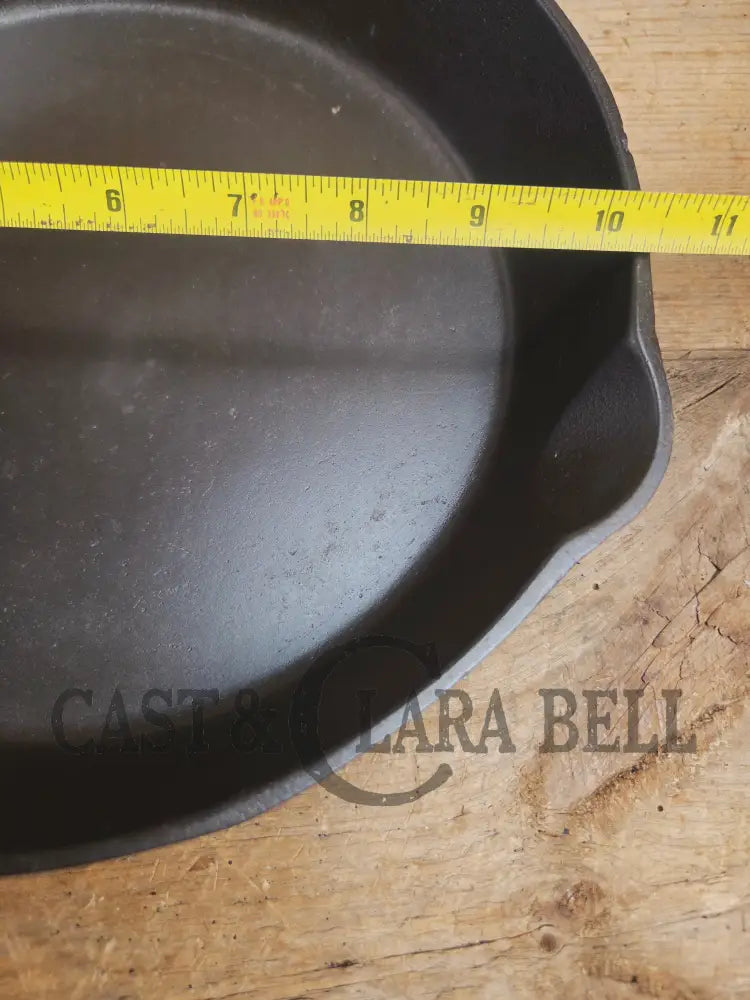 The Clara Bell Classic! 1940’s Era Three notch Lodge #8 cast iron skillet. Skillet