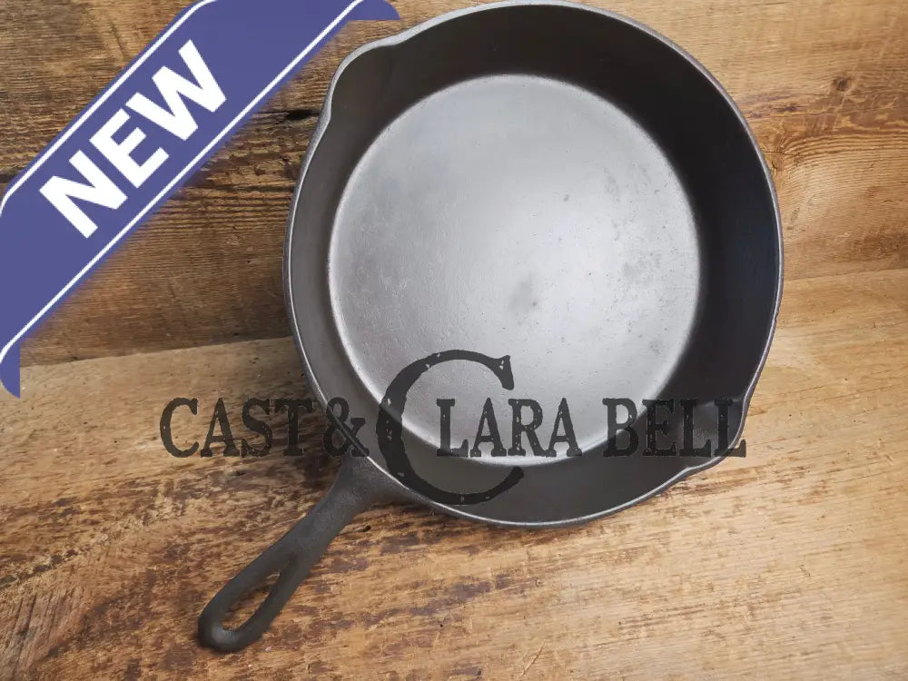 The Clara Bell Classic! 1940’s Era Three notch Lodge #8 cast iron skillet. Skillet