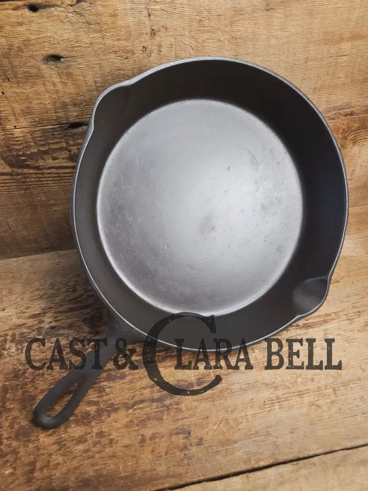 The Clara Bell Classic! 1940’s Era Three notch Lodge #8 cast iron skillet. Skillet